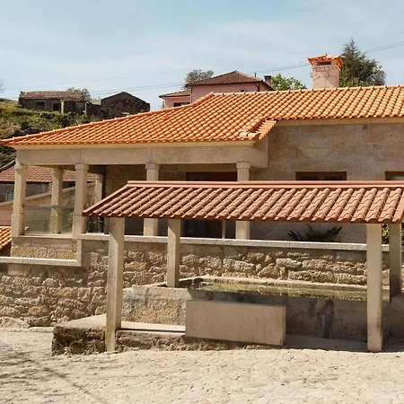 بيت للعطل Refugio Do Couto *